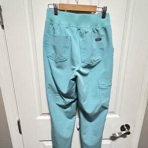 FIGS High Waisted Zamora Jogger Scrub Pants ** limited edition Seaglass color